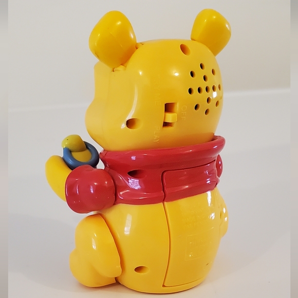 Y2K Remote Talking Voice Activated Winnie-the-Pooh - Picture 3 of 3